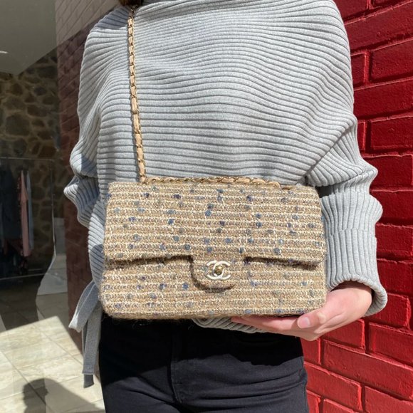 Chanel Medium Double Flap - Classic Tweed - Picture 2 of 11